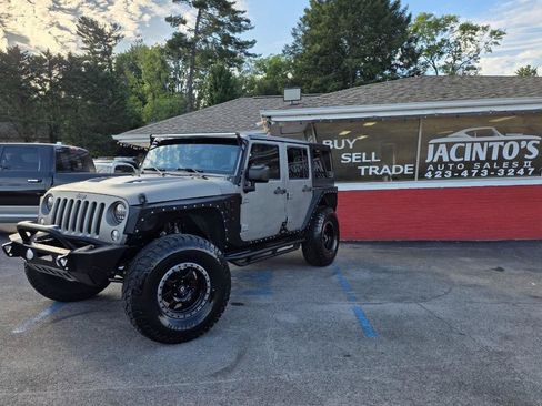 Used 2015 Jeep Wrangler Unlimited Sport AWD/4WD image 36