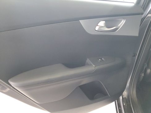 Certified 2023 Kia Forte LXS FWD image 17