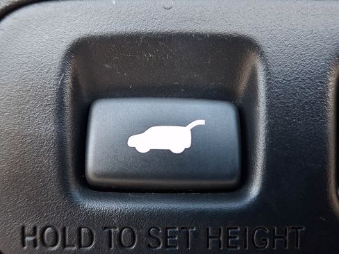 Used 2024 Honda CR-V EX-L image 31