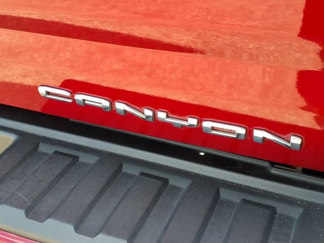 Used 2022 GMC Canyon Denali RWD image 12