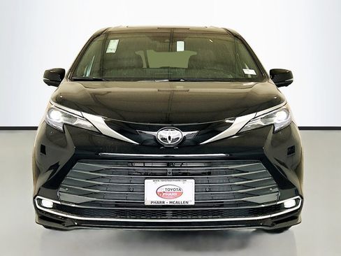New 2026 Toyota Sienna Platinum AWD/4WD image 2
