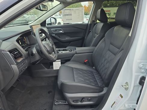 New 2026 Nissan Rogue Platinum w/ Platinum Premium Package image 14