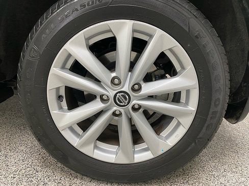 Used 2019 Nissan Rogue Sport SV image 26