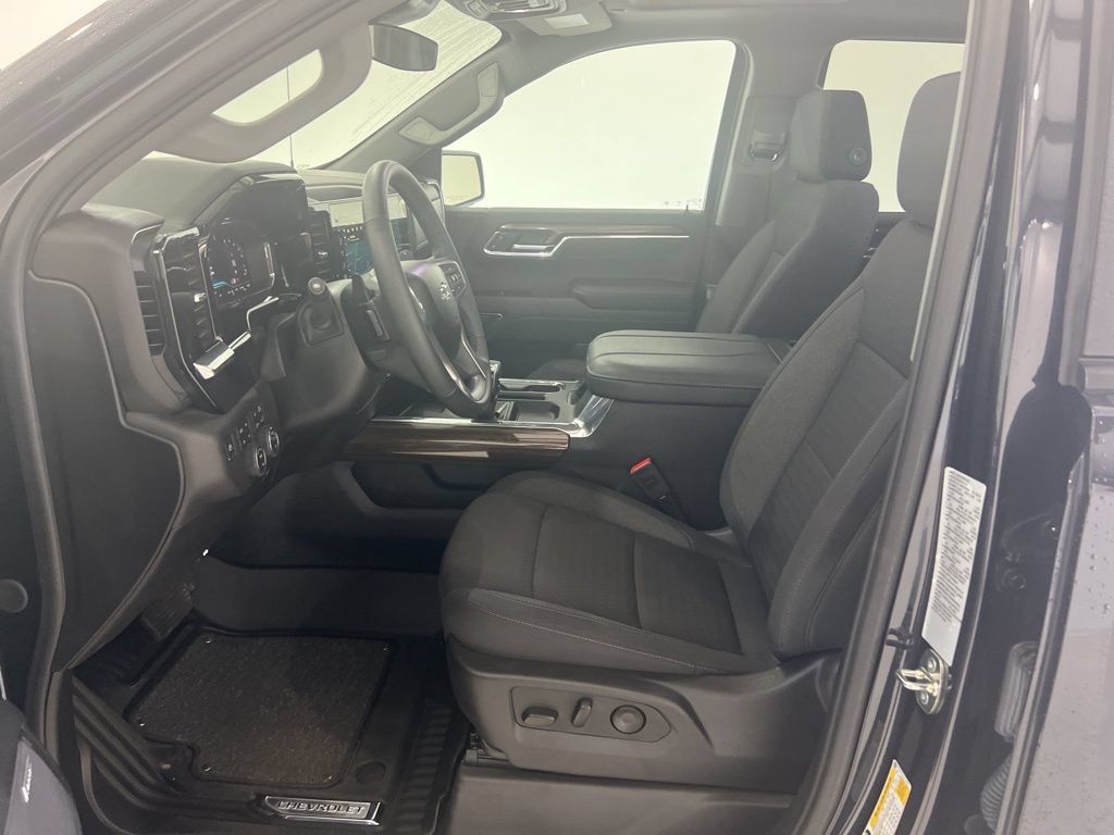 Used 2024 Chevrolet Silverado 1500 RST w/ All Star Edition Plus AWD/4WD image 19