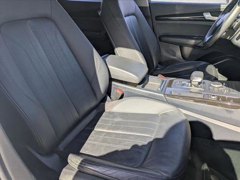 Used 2018 Audi Q5 2.0T Premium w/ Convenience Package image 18