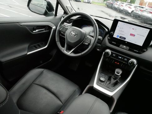 Used 2023 Toyota RAV4 Limited w/ Limited Grade Weather Package AWD/4WD image 9
