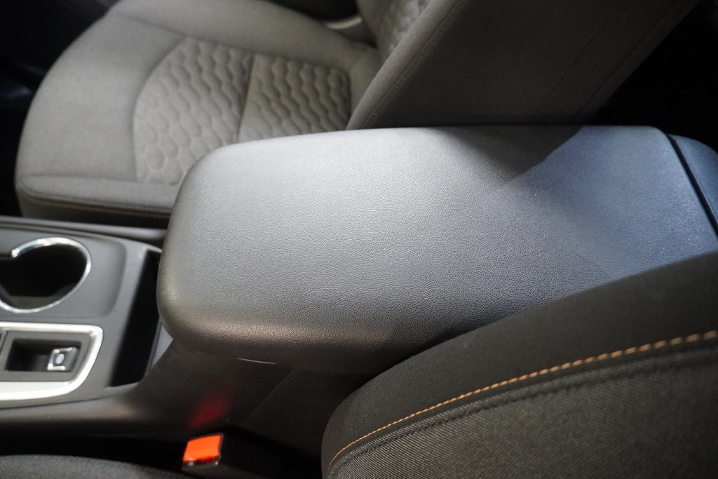 Used 2020 Chevrolet Equinox LT FWD image 23