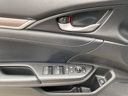 Used 2021 Honda Civic Touring image 14