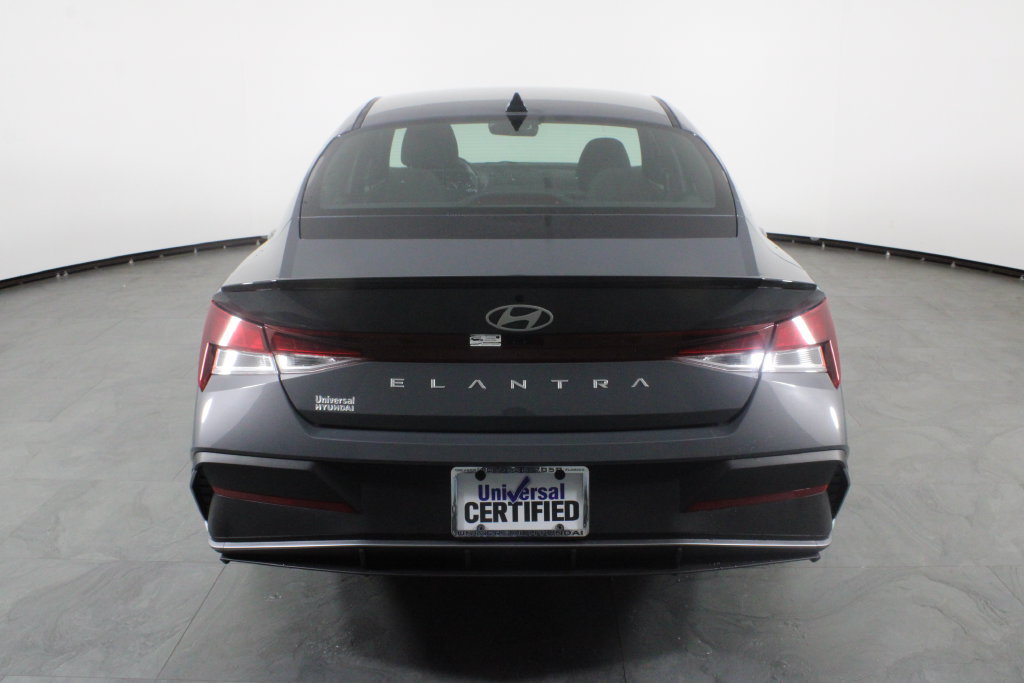 Certified 2026 Hyundai Elantra Sport FWD image 11
