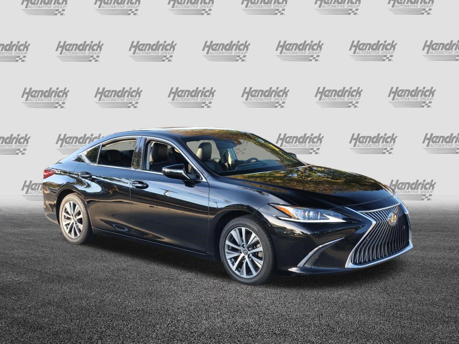 Used 2019 Lexus ES 350 w/ Premium Package FWD image 2