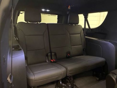 New 2026 Chevrolet Suburban LT w/ Comfort Package AWD/4WD image 25