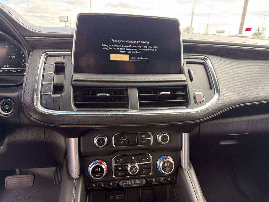 Used 2022 GMC Yukon XL SLT w/ SLT Luxury Package AWD/4WD image 17