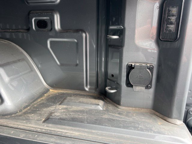 Used 2023 Chevrolet Silverado 1500 LT AWD/4WD image 15