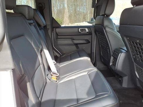 New 2026 Ford Bronco Badlands AWD/4WD image 10