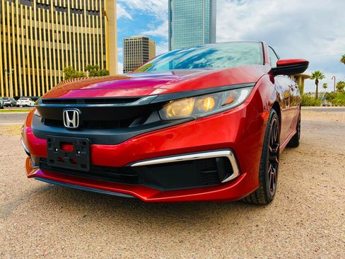 Used 2020 Honda Civic LX image 2