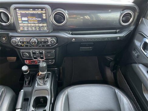 Used 2021 Jeep Wrangler Unlimited Rubicon image 15