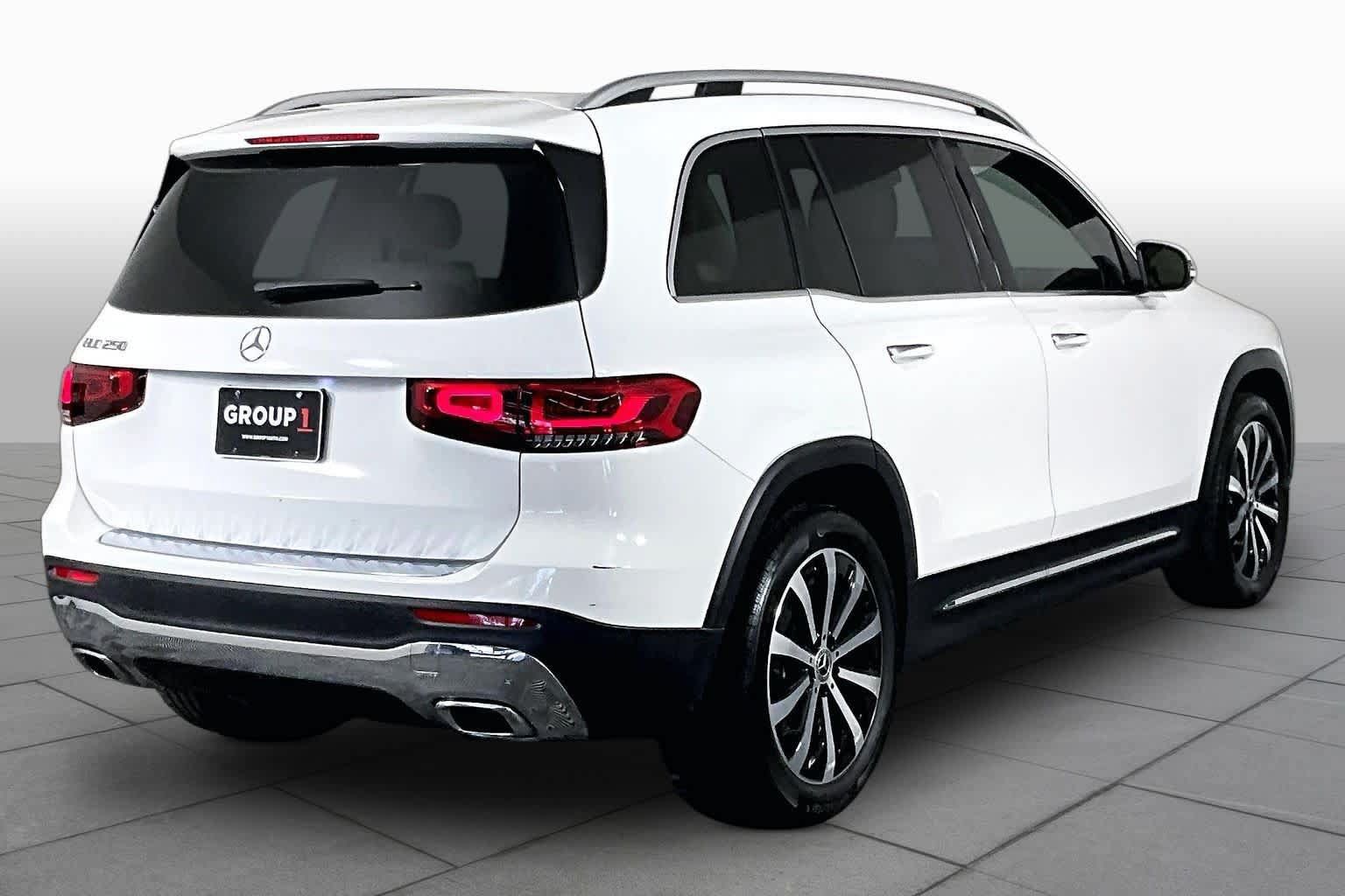 Used 2022 Mercedes-Benz GLB 250 image 12