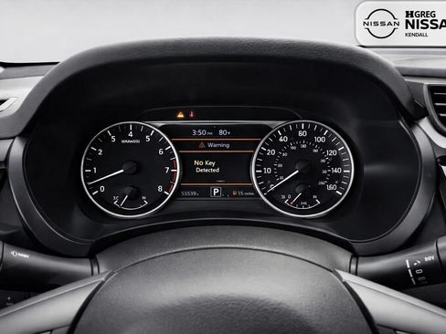 Used 2024 Nissan Sentra SR w/ SR Premium Package FWD image 8