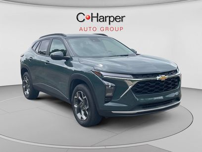Used 2025 Chevrolet Trax LT w/ LT Convenience Package