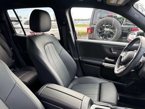 Used 2024 Mercedes-Benz GLB 250 image 10