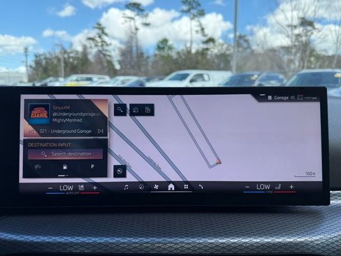 Used 2025 BMW 330i xDrive Sedan w/ M Sport Package image 28