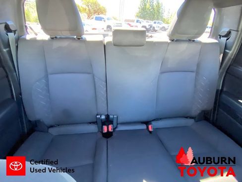 Certified 2025 Toyota Tacoma SR5 AWD/4WD image 21
