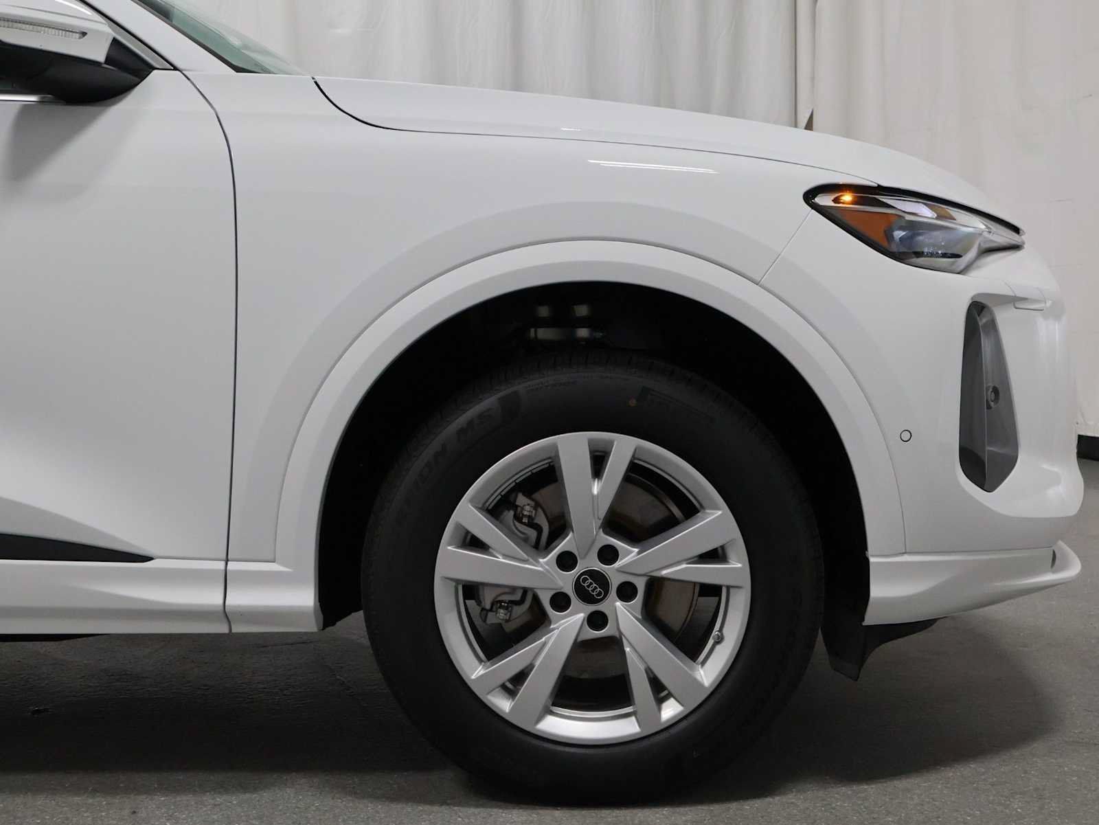 New 2026 Audi Q5 Premium AWD/4WD image 11