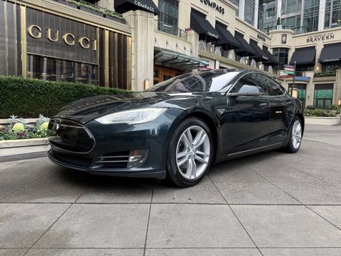 Used 2013 Tesla Model S Performance image 1