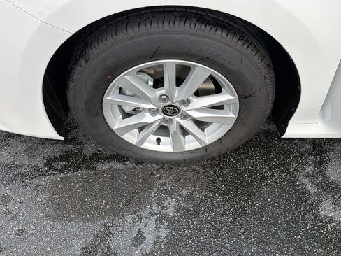 New 2026 Toyota Camry LE FWD image 33