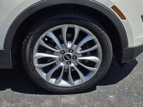 Used 2017 Lincoln MKC Reserve FWD image 21