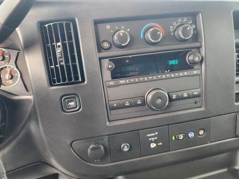 New 2025 Chevrolet Express 2500 w/ Driver Convenience Package image 37