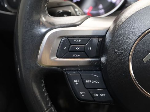 Used 2019 Ford Mustang GT RWD image 39