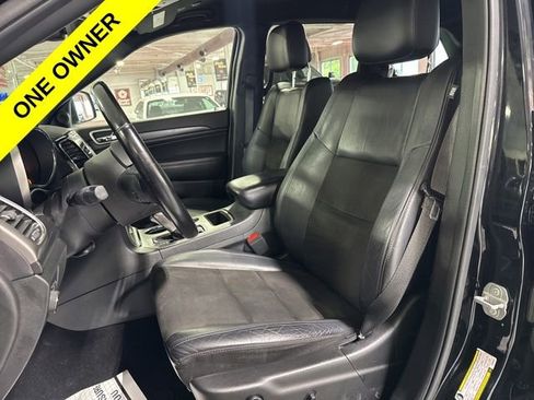 Used 2020 Jeep Grand Cherokee Laredo w/ Laredo X Package AWD/4WD image 15