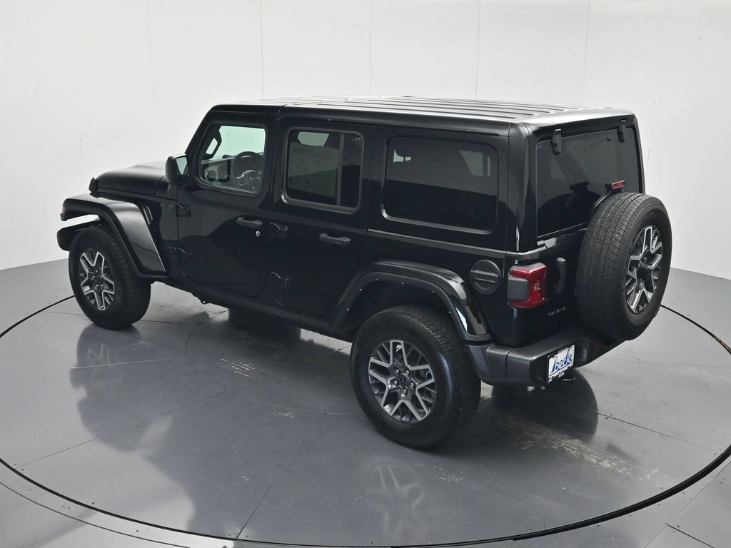 Used 2025 Jeep Wrangler Unlimited Sahara AWD/4WD image 34