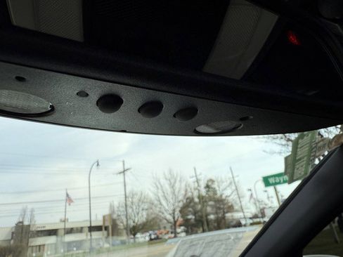 Used 2011 Mercedes-Benz C 300 SPORT 4MATIC image 34