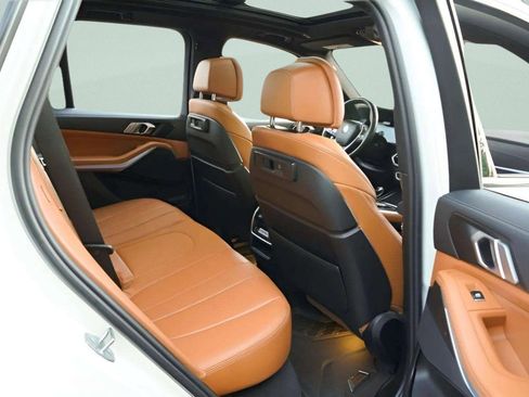 Used 2022 BMW X5 xDrive40i image 41