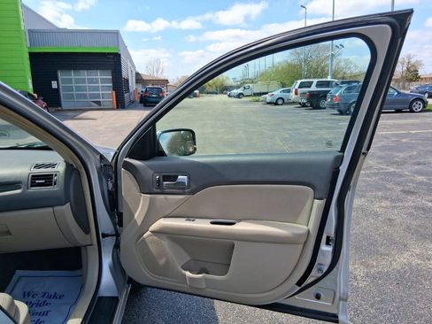 Used 2012 Ford Fusion SEL FWD image 12