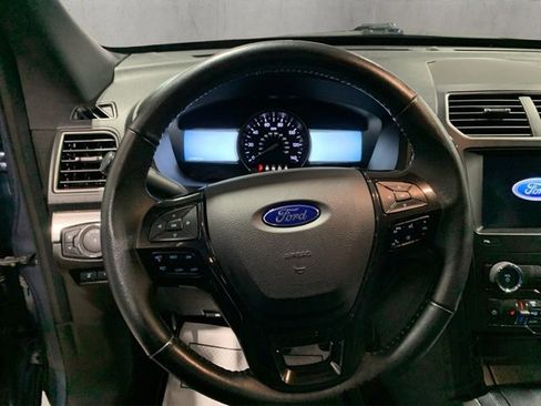 Used 2019 Ford Explorer XLT w/ Equipment Group 202A image 13