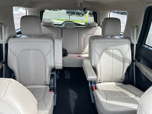 Certified 2024 Ford Expedition Limited AWD/4WD image 48