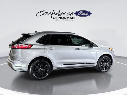 Certified 2024 Ford Edge SE w/ Black Appearance Package AWD/4WD image 9