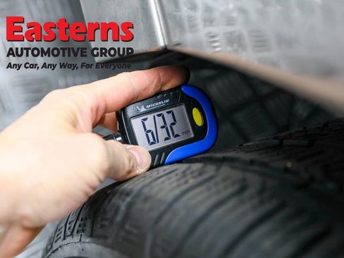 Used 2020 Mercedes-Benz GLE 350 w/ AMG Line Exterior image 28