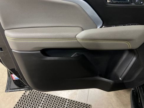 Certified 2025 Chevrolet Colorado ZR2 w/ Technology Package image 15