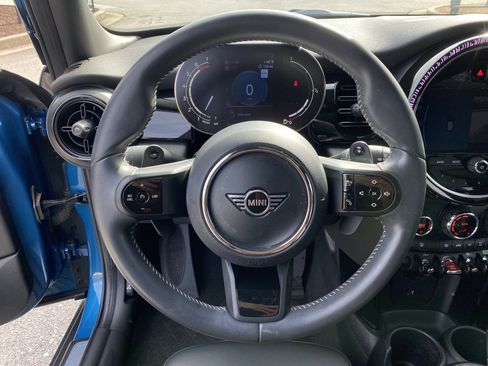 Used 2022 MINI Cooper S image 10