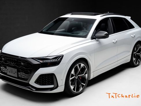 Used 2023 Audi RS Q8 AWD/4WD image 1