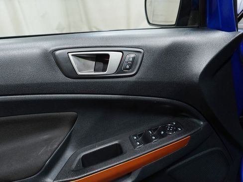 Used 2021 Ford EcoSport SE w/ SE Convenience Package image 19