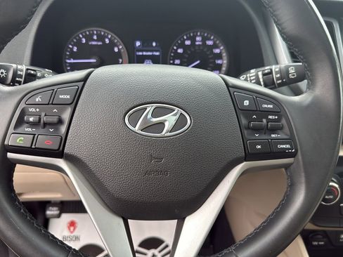 Used 2018 Hyundai Tucson Value FWD image 9