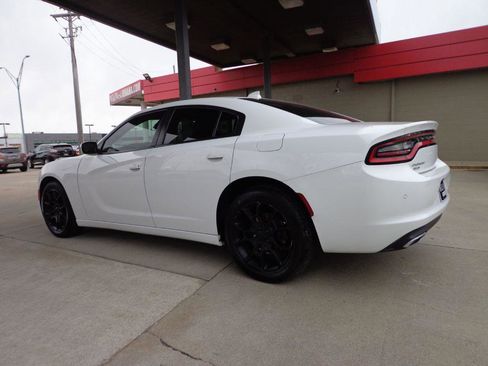 Used 2015 Dodge Charger SXT w/ AWD Plus Group image 6