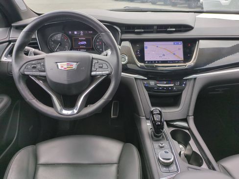 Certified 2023 Cadillac XT6 Sport w/ Technology Package AWD/4WD image 31