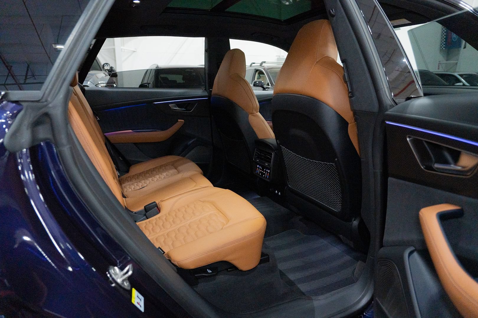 Used 2023 Audi RS Q8 AWD/4WD image 35