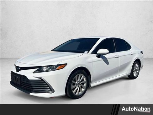 Used 2023 Toyota Camry LE w/ Convenience Package image 1